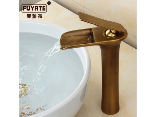 Vòi lavabo 7702 cao đồng xám